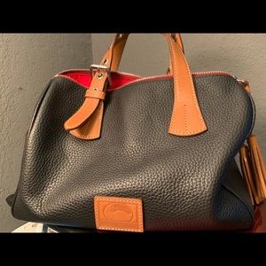 Dooney and Bourke hand bag